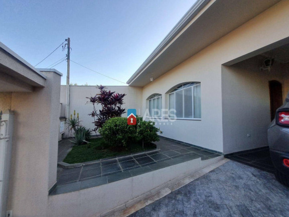 Casa com 5 Quartos à Venda, 220 m² em Parque Novo Mundo - Americana