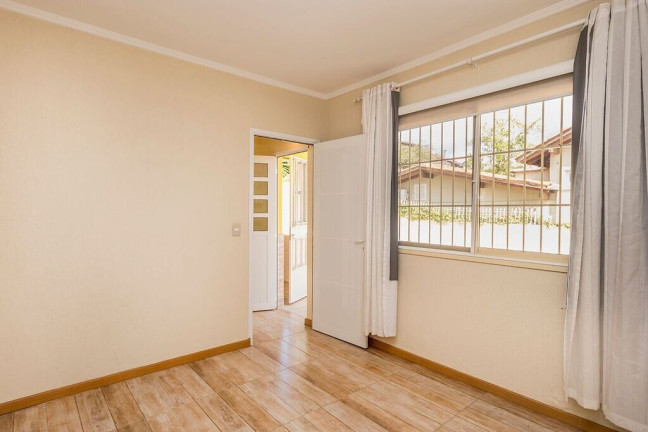 Imagem Casa com 4 Quartos à Venda, 205 m² em Chácara Das Pedras - Porto Alegre Imagem Casa com 4 Quartos à Venda, 205 m² em Chácara Das Pedras - Porto Alegre