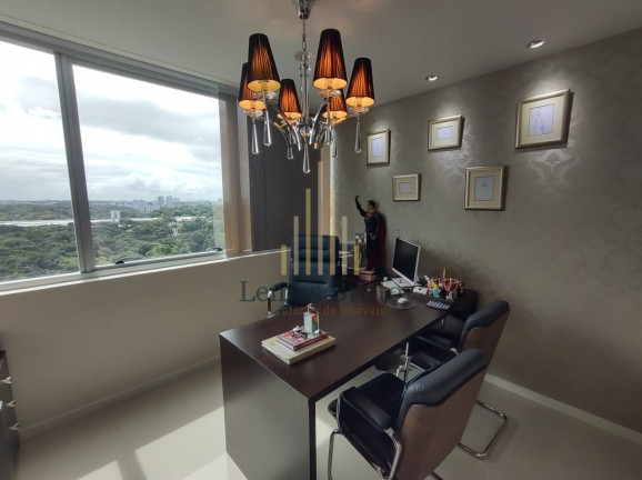 Sala Comercial à Venda, 33 m² em Caminho Das árvores - Salvador