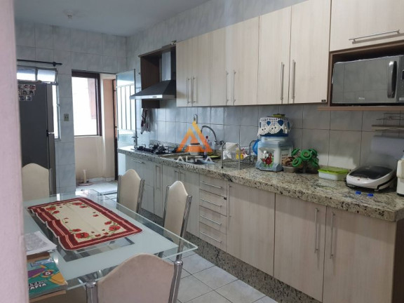 Imagem Casa com 4 Quartos à Venda, 187 m²