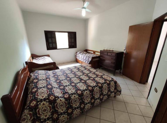 Imagem Casa com 4 Quartos à Venda, 5.310 m² em Jacareí Imagem Casa com 4 Quartos à Venda, 5.310 m² em Jacareí