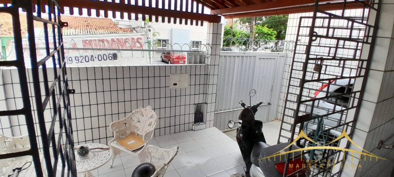 Imagem Casa com 4 Quartos à Venda, 250 m² em Lagoa Nova - Natal Imagem Casa com 4 Quartos à Venda, 250 m² em Lagoa Nova - Natal