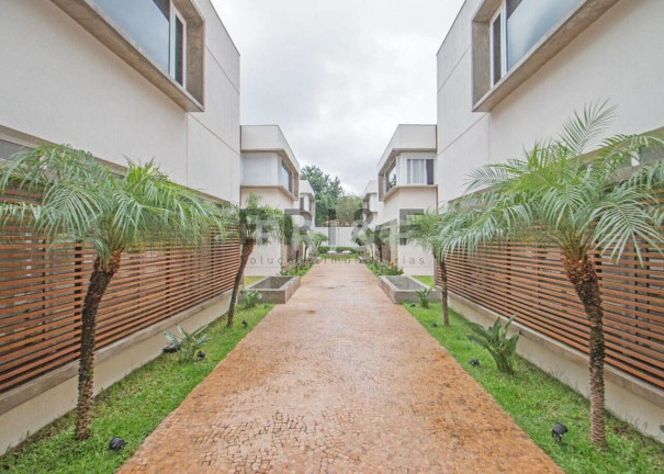 Casa com 4 Quartos à Venda, 310 m² em Campo Belo - São Paulo