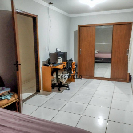 Imagem Casa com 2 Quartos à Venda, 81 m² em São Pedro - Londrina