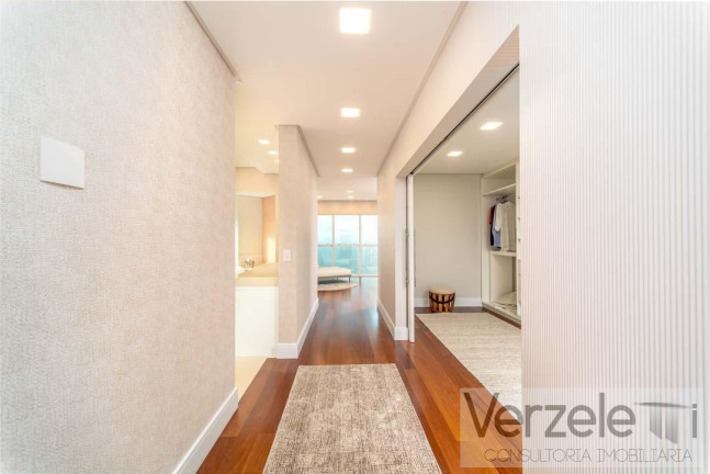 Imagem Apartamento com 6 Quartos à Venda, 740 m² em Centro - Balneário Camboriú Imagem Apartamento com 6 Quartos à Venda, 740 m² em Centro - Balneário Camboriú
