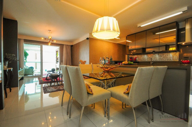 Imagem Apartamento com 3 Quartos à Venda, 280 m² em Agronômica - Florianópolis