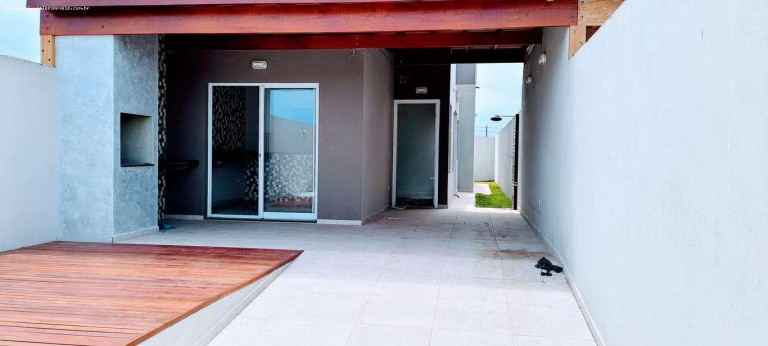 Casa com 2 Quartos à Venda, 70 m² em Flora Rica 2 - Peruíbe