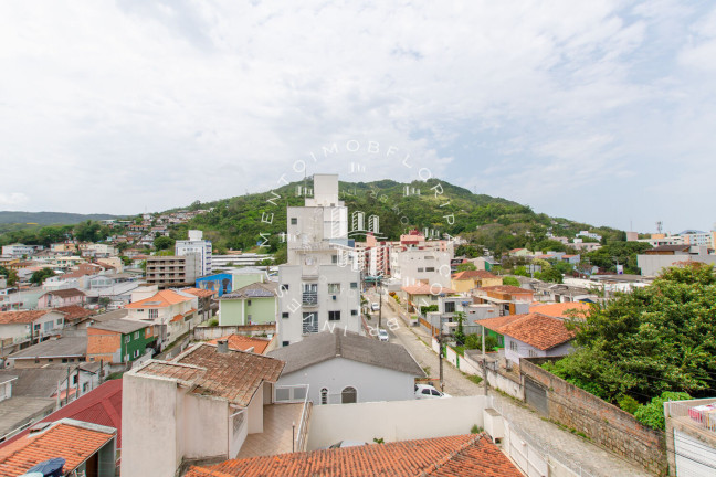 Imagem Apartamento com 2 Quartos à Venda, 63 m² em Pantanal - Florianópolis