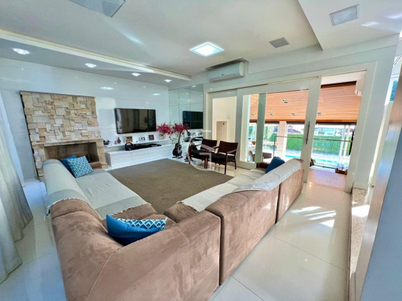 Imagem Casa com 4 Quartos à Venda, 545 m² em América - Joinville Imagem Casa com 4 Quartos à Venda, 545 m² em América - Joinville
