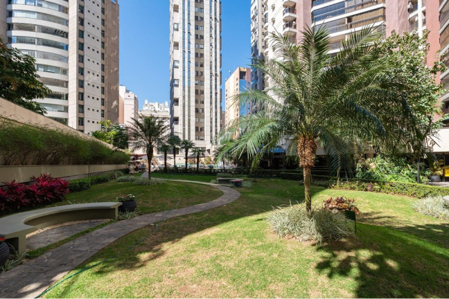 Imagem Apartamento com 3 Quartos à Venda, 120 m² em Moema - São Paulo