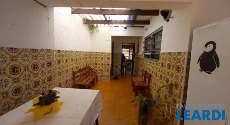Imagem Casa com 2 Quartos à Venda, 160 m² em Vila Eldízia - Santo André Imagem Casa com 2 Quartos à Venda, 160 m² em Vila Eldízia - Santo André