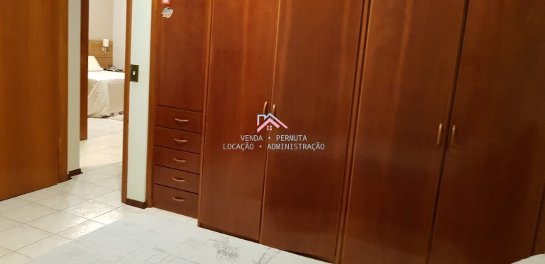 Imagem Sobrado com 4 Quartos à Venda, 320 m² em Centro - Cabreúva