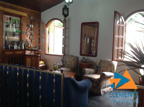 Imagem Casa com 7 Quartos à Venda, 350 m² em Ouro Preto - Belo Horizonte