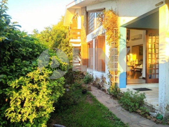 Imagem Casa com 3 Quartos à Venda, 151 m² em Passo Da Areia - Porto Alegre
