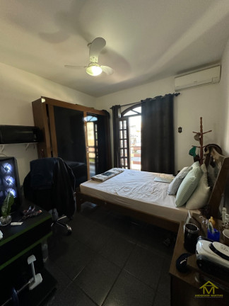 Imagem Casa com 4 Quartos à Venda, 300 m² em Soteco - Vila Velha Imagem Casa com 4 Quartos à Venda, 300 m² em Soteco - Vila Velha