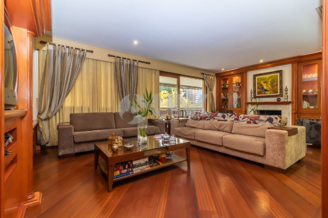 Imagem Apartamento com 4 Quartos à Venda, 250 m² em Bela Vista - Porto Alegre Imagem Apartamento com 4 Quartos à Venda, 250 m² em Bela Vista - Porto Alegre
