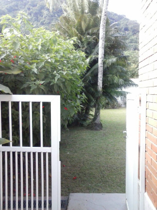 Imagem Casa com 2 Quartos à Venda, 500 m² em Guaiúba - Guarujá