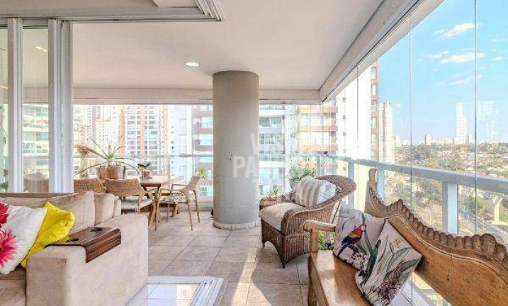 Imagem Apartamento com 3 Quartos à Venda, 208 m² em Campo Belo - São Paulo