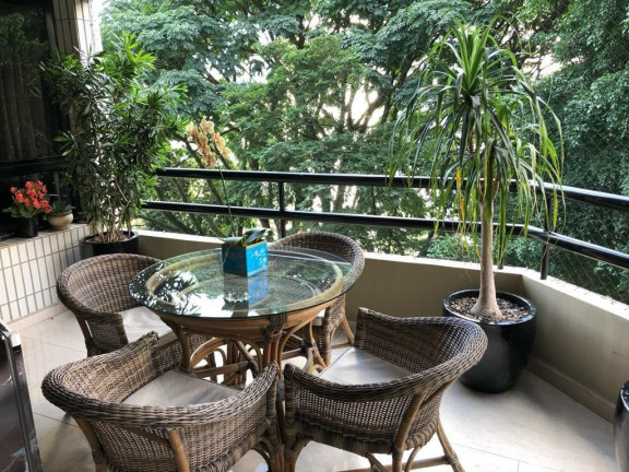 Imóvel com 4 Quartos à Venda, 237 m² em Vila Suzana - São Paulo
