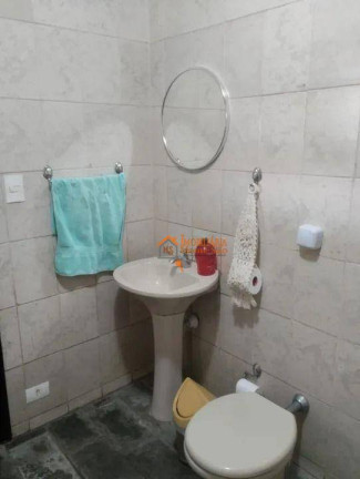 Imagem Sobrado com 4 Quartos à Venda, 225 m² em Vila Nova Bonsucesso - Guarulhos Imagem Sobrado com 4 Quartos à Venda, 225 m² em Vila Nova Bonsucesso - Guarulhos