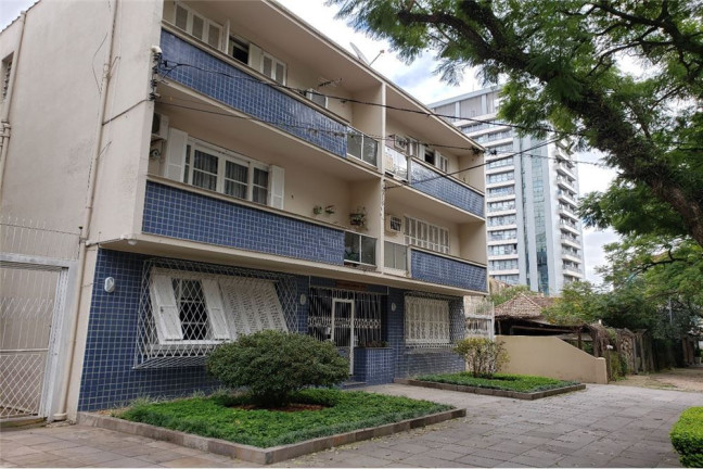 Imóvel com 2 Quartos à Venda,  em Auxiliadora - Porto Alegre