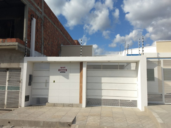Imagem Casa com 2 Quartos à Venda, 150 m² em Mangabeira - Feira De Santana Imagem Casa com 2 Quartos à Venda, 150 m² em Mangabeira - Feira De Santana