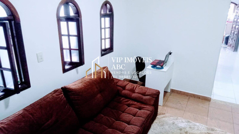 Imagem Sobrado com 3 Quartos à Venda, 201 m² em Vila Humaitá - Santo André