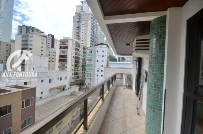 Imagem Apartamento com 3 Quartos à Venda, 115 m² em Centro - Balneário Camboriú Imagem Apartamento com 3 Quartos à Venda, 115 m² em Centro - Balneário Camboriú