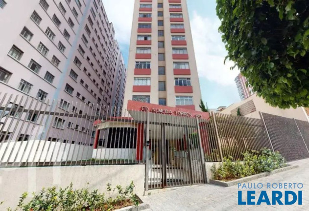 Imagem Apartamento com 1 Quarto à Venda, 33 m² em Aclimação - São Paulo Imagem Apartamento com 1 Quarto à Venda, 33 m² em Aclimação - São Paulo