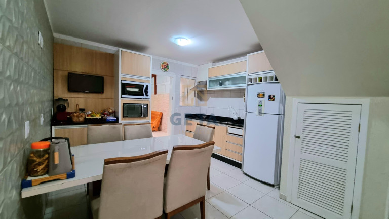 Imagem Sobrado com 2 Quartos à Venda, 75 m² em Santa Regina  - Camboriú