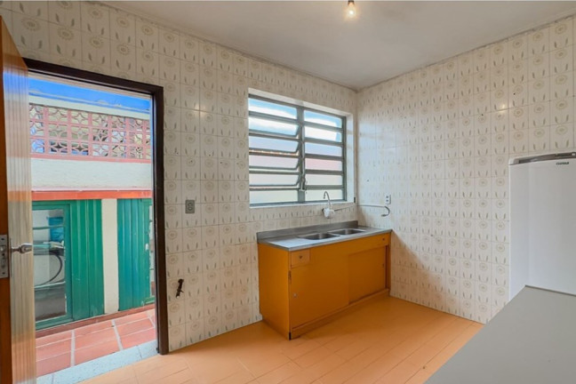 Imagem Casa com 3 Quartos à Venda, 200 m² em Jardim Lindóia - Porto Alegre Imagem Casa com 3 Quartos à Venda, 200 m² em Jardim Lindóia - Porto Alegre