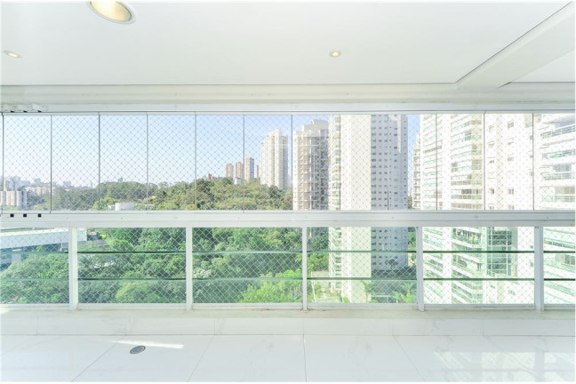 Imagem Imóvel com 3 Quartos à Venda,  em Panamby - São Paulo