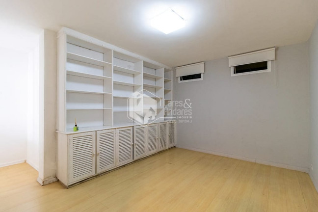 Imagem Casa com 4 Quartos à Venda, 260 m² em Jardim Morumbi - São Paulo Imagem Casa com 4 Quartos à Venda, 260 m² em Jardim Morumbi - São Paulo