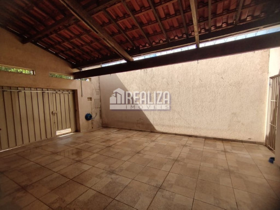 Imagem Casa com 3 Quartos à Venda, 300 m² em Conjunto Guanabara - Uberaba Imagem Casa com 3 Quartos à Venda, 300 m² em Conjunto Guanabara - Uberaba
