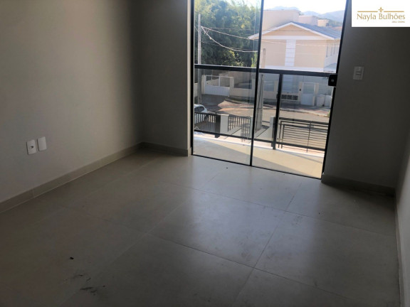 Imagem Sobrado com 3 Quartos à Venda,  em Sertão Do Maruim - São José
