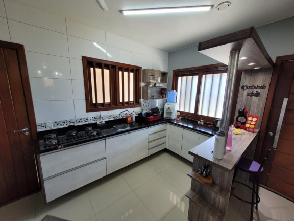 Imagem Casa com 3 Quartos à Venda,  em Centro - Tramandaí