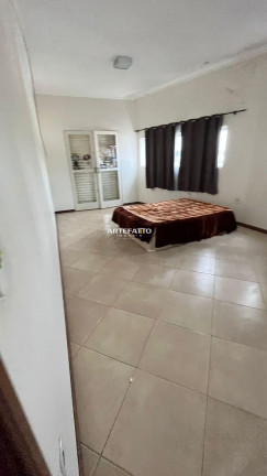 Imagem Casa com 4 Quartos à Venda, 302 m²