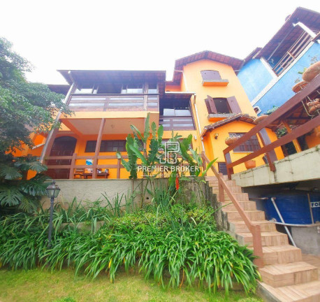 Casa com 3 Quartos à Venda, 160 m² em Parque São Luiz - Teresópolis
