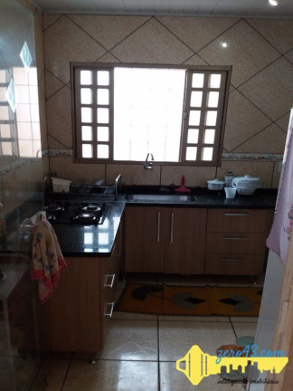 Imagem Casa com 4 Quartos à Venda, 170 m² em Conjunto Semiramis Barros Braga - Londrina Imagem Casa com 4 Quartos à Venda, 170 m² em Conjunto Semiramis Barros Braga - Londrina