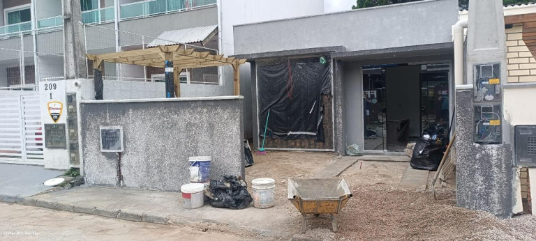Imagem Casa com 2 Quartos à Venda, 58 m² em Rio Vermelho - Florianópolis Imagem Casa com 2 Quartos à Venda, 58 m² em Rio Vermelho - Florianópolis
