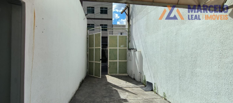 Imagem Imóvel com 3 Quartos à Venda, 270 m² em Centro - Vitória Da Conquista Imagem Imóvel com 3 Quartos à Venda, 270 m² em Centro - Vitória Da Conquista
