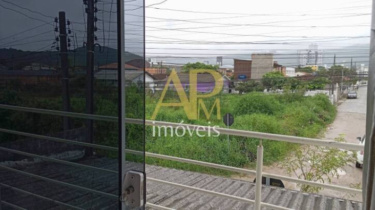 Imagem Casa com 6 Quartos à Venda, 200 m² em Praia João Rosa - Biguaçu Imagem Casa com 6 Quartos à Venda, 200 m² em Praia João Rosa - Biguaçu