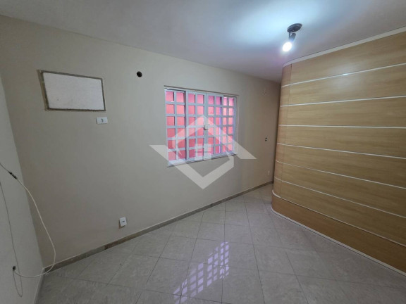 Imagem Casa com 3 Quartos para Alugar, 280 m² em Taquara - Rio De Janeiro