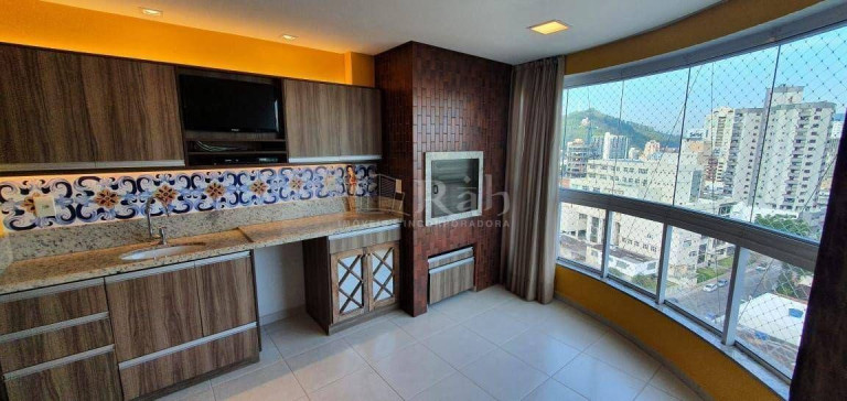 Apartamento com 3 Quartos à Venda, 104 m² em Centro - Itajaí