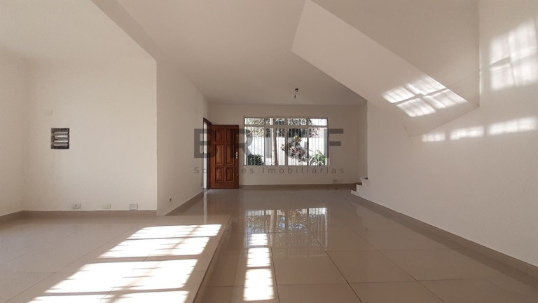 Casa com 4 Quartos à Venda ou Locação, 250 m² em Campo Belo - São Paulo
