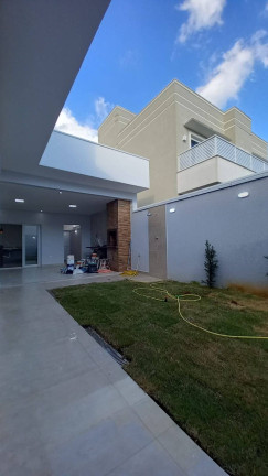 Imagem Casa com 3 Quartos à Venda, 300 m² em Piracangaguá - Taubaté Imagem Casa com 3 Quartos à Venda, 300 m² em Piracangaguá - Taubaté