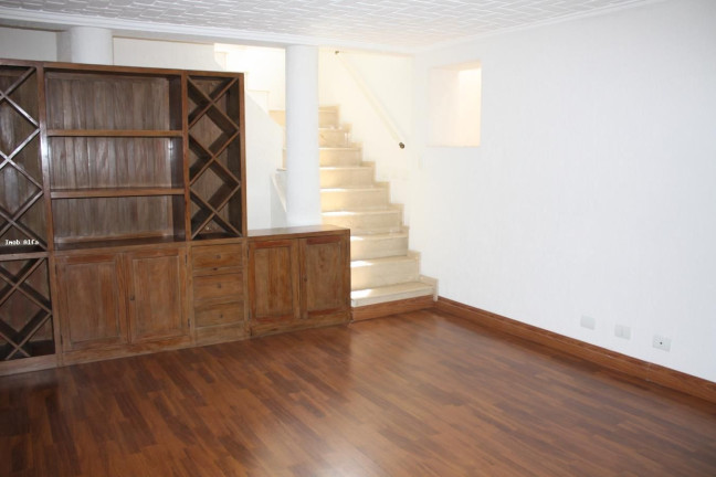 Imagem Casa com 4 Quartos à Venda, 400 m² em Alphaville Residencial Dois - Barueri Imagem Casa com 4 Quartos à Venda, 400 m² em Alphaville Residencial Dois - Barueri
