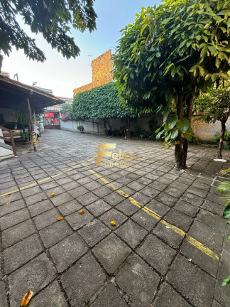Imagem Imóvel com 10 Quartos à Venda, 888 m² em Aeroporto - Guarapari Imagem Imóvel com 10 Quartos à Venda, 888 m² em Aeroporto - Guarapari