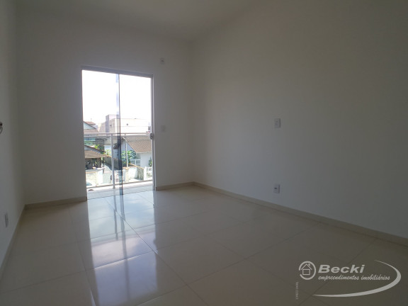 Imagem Casa com 2 Quartos para Alugar, 69 m² em Vila Nova - Joinville