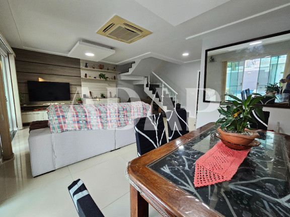 Imagem Casa com 4 Quartos à Venda, 256 m² em Vargem Pequena - Rio De Janeiro Imagem Casa com 4 Quartos à Venda, 256 m² em Vargem Pequena - Rio De Janeiro